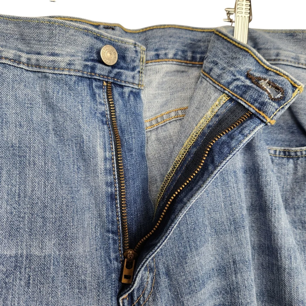 Levi's 559 Relaxed Fit Straight Leg Light Wash Denim Blue Jeans Mens Size 42x31